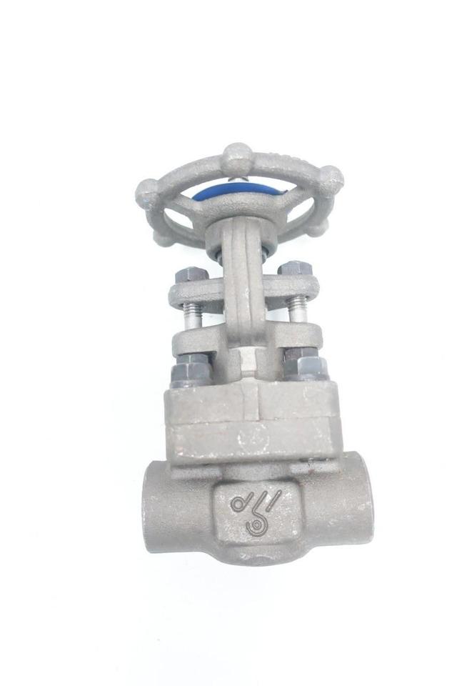 DSI 4121 A8-18 MANUAL STEEL THREADED WEDGE GATE VALVE 1/2IN NPT 800