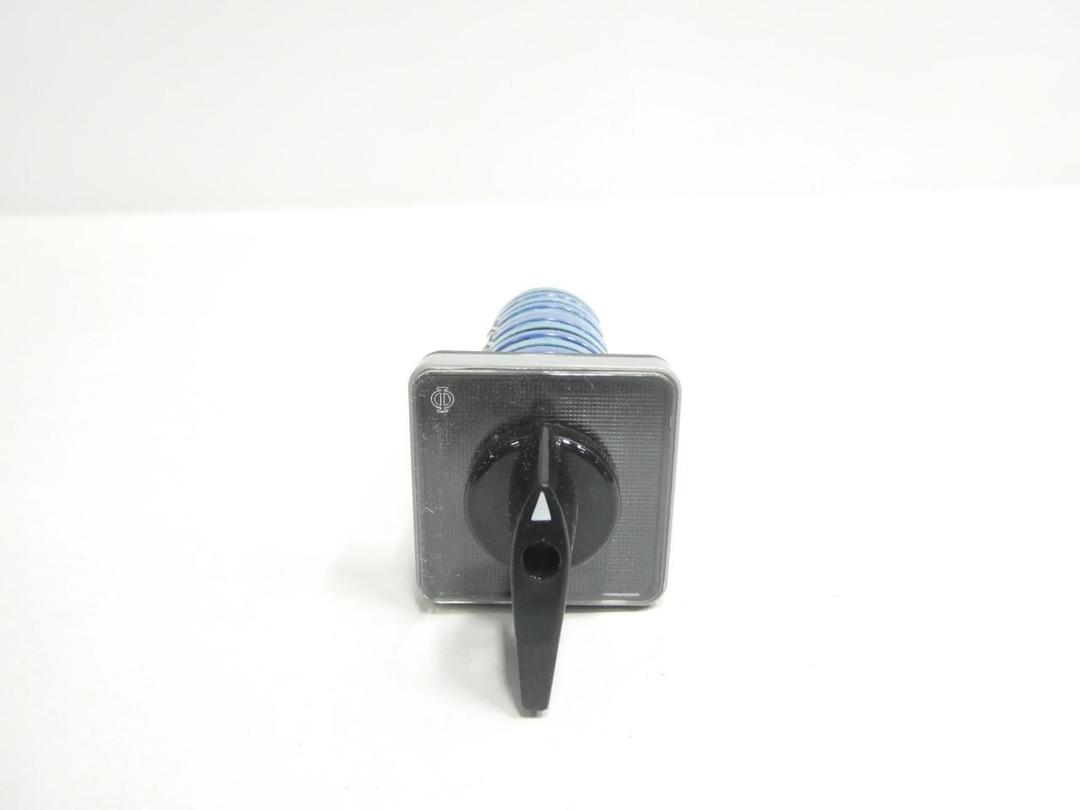 KRAUS & NAIMER D100 A3A357 E ROTARY CAM SWITCH 600V-AC