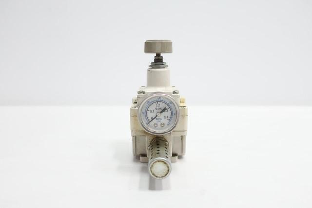 SMC IR3020-N03 PNEUMATIC REGULATOR 3/8IN NPT 150PSI 1.5-120PSI