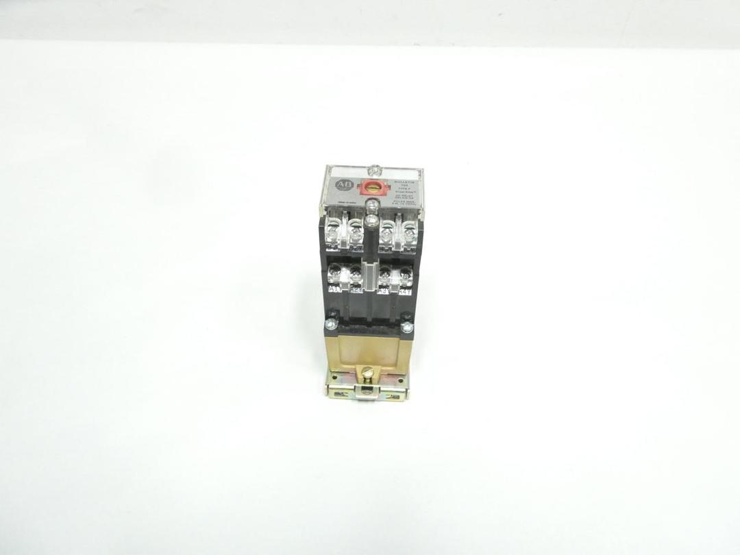 ALLEN BRADLEY 700-P800A1 CONTROL RELAY SER D 115-120V-AC