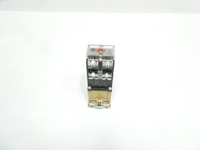 ALLEN BRADLEY 700-P800A1 CONTROL RELAY SER D 115-120V-AC