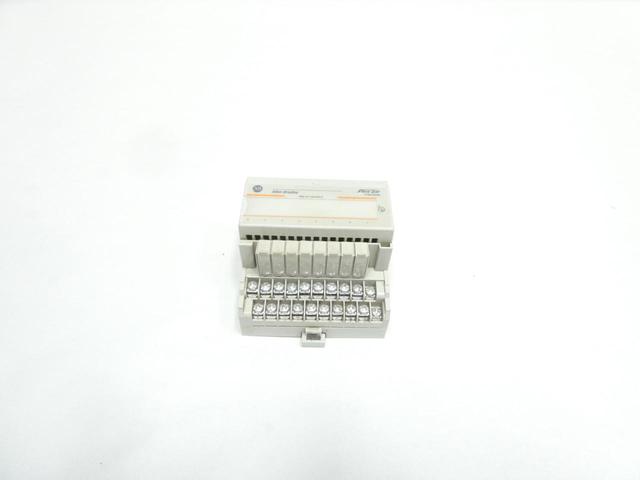 ALLEN BRADLEY 1794-DW8 FLEX I/O MODULE
