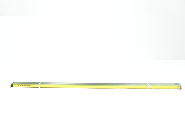 SCHMERSAL SLC440COM-ER-1610-14 LIGHT CURTAIN EMMITER RECEIVER SET 1610MM 24V-DC