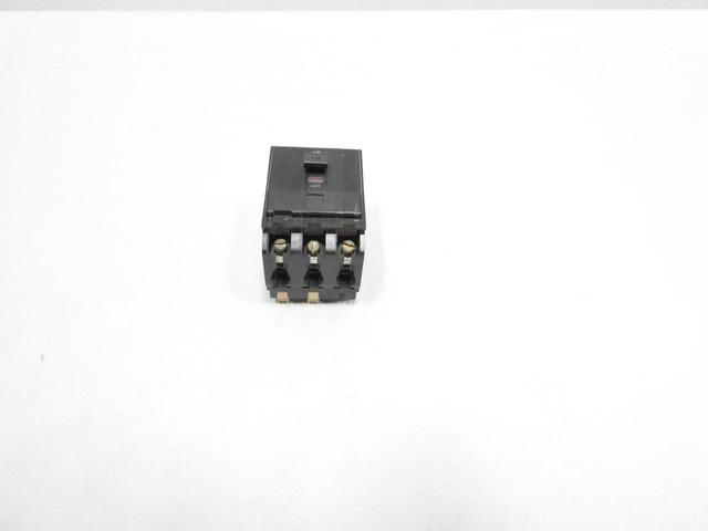 SQUARE D QO360 MOLDED CASE CIRCUIT BREAKER 3P 60A AMP