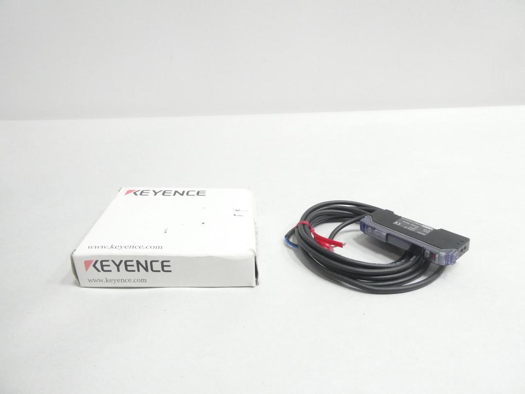 KEYENCE FS-V31P PHOTOELECTRIC SENSOR 12-24V-DC