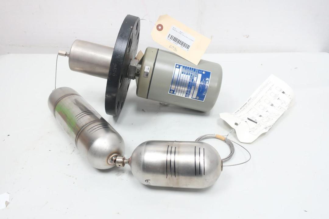 MAGNETROL A153F-TDM-X-MPG-Y-S1MD4DC DISPLACEMENT LEVEL SWITCH 115/230V-DC