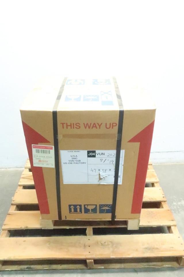 SMC HRS012-A-20 THERMO CHILLER