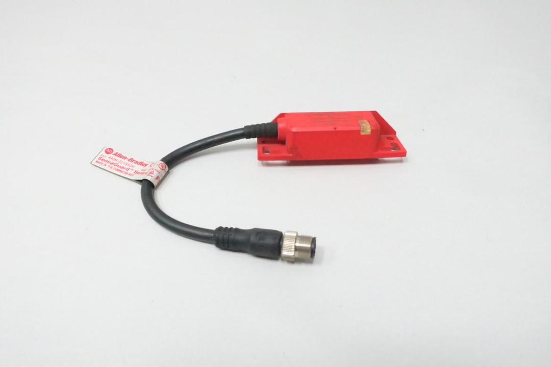 ALLEN BRADLEY 440N-Z21SS2H SENSAGUARD NON-CONTACT SWITCH 24V-DC