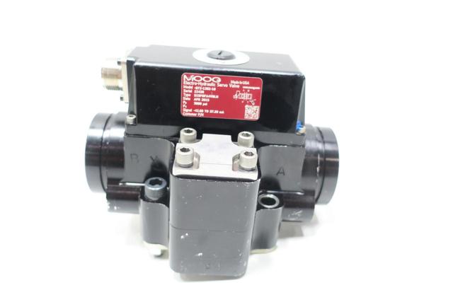 MOOG 072-1202-10 S15F0FA4VBLN ELECTRO-HYDRAULIC SERVO VALVE 3000PSI