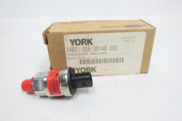 YORK 025 29148 002 PRESSURE TRANSDUCER 4-12.5PSI 5V-DC