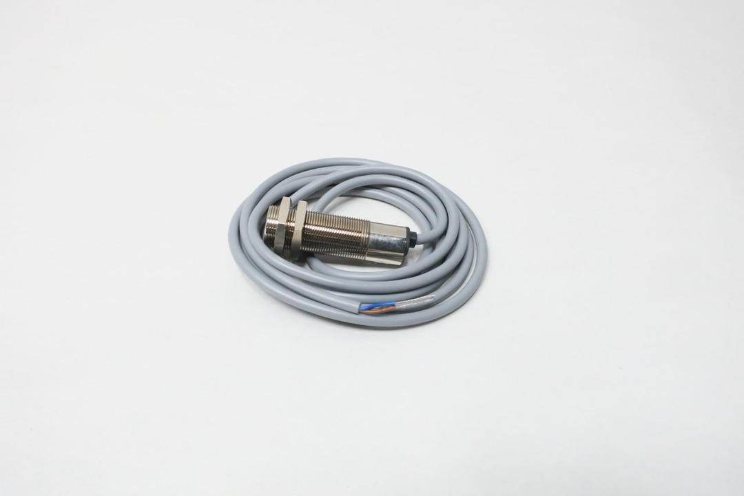 BAUMER FZAM 18P1010 PHOTOELECTRIC SENSOR