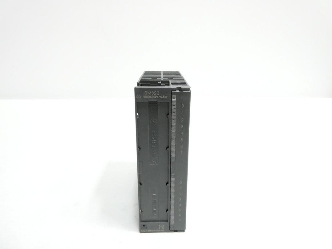 SIEMENS 6ES7 322-1BH01-0AA0 SIMATIC S7 DIGITAL OUTPUT MODULE