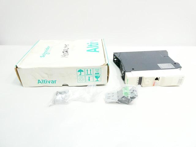 SCHNEIDER ATV32HU15N4 ALTIVAR 32 AC VFD DRIVE 380-500V-AC 0-599HZ 0-500V-AC 2HP
