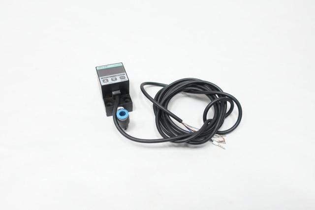 SUNX DP2-40E VACUUM PRESSURE SENSOR 12-24V-DC