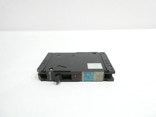 SIEMENS ED61B015 MOLDED CASE CIRCUIT BREAKER 1P 15A AMP 350V-AC