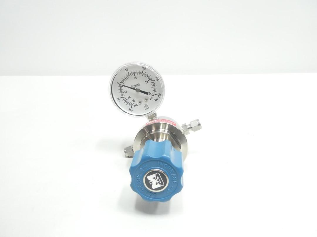 MATHESON 3494 HIGH-PURITY ABSOLUTE PRESSURE LINE REGULATOR -100-200KPA