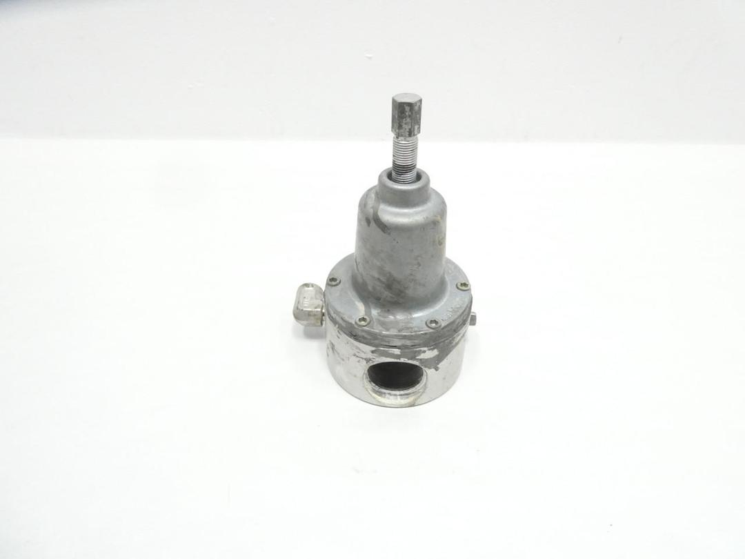 GRACO 208997 PRESSURE REDUCING REGULATOR VALVE 300PSI STAINLESS 1-1/2IN NPT