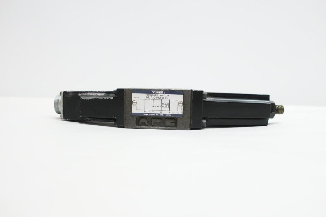 YUKEN MJA-01-M-B-10 PRESSURE SWITCH