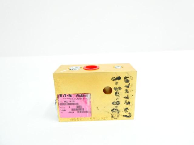 VICKERS MCD-8136 HYDRAULIC VALVE MANIFOLD
