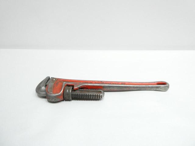 RIDGID HEAVY DUTY PIPE WRENCH 18IN