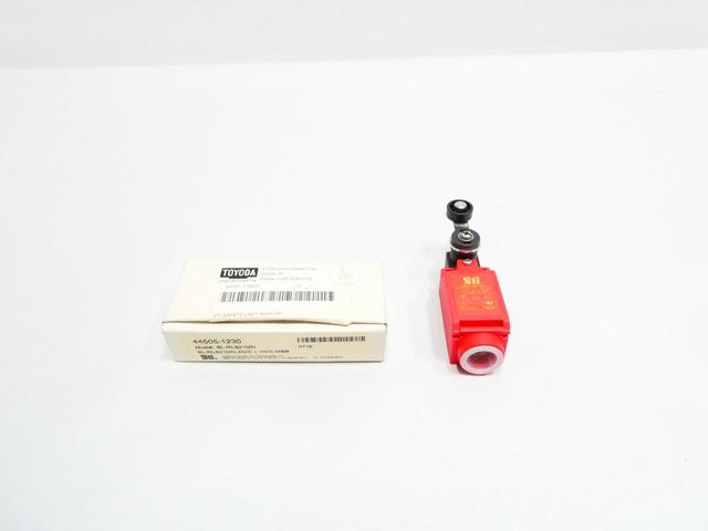 STI IEC 60947-5-1 SAFETY LIMIT SWITCH 240V-AC