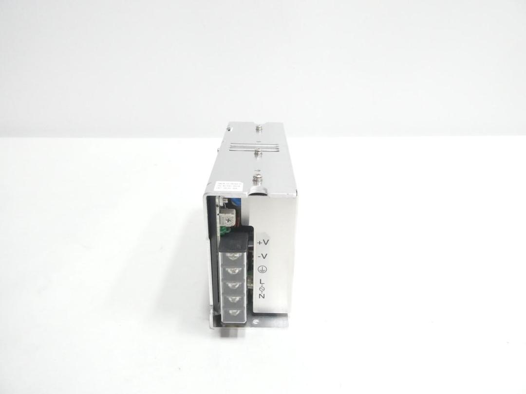 OMRON S8JX-G10005CD POWER SUPPLY 100-240V-AC 20A AMP 5V-DC