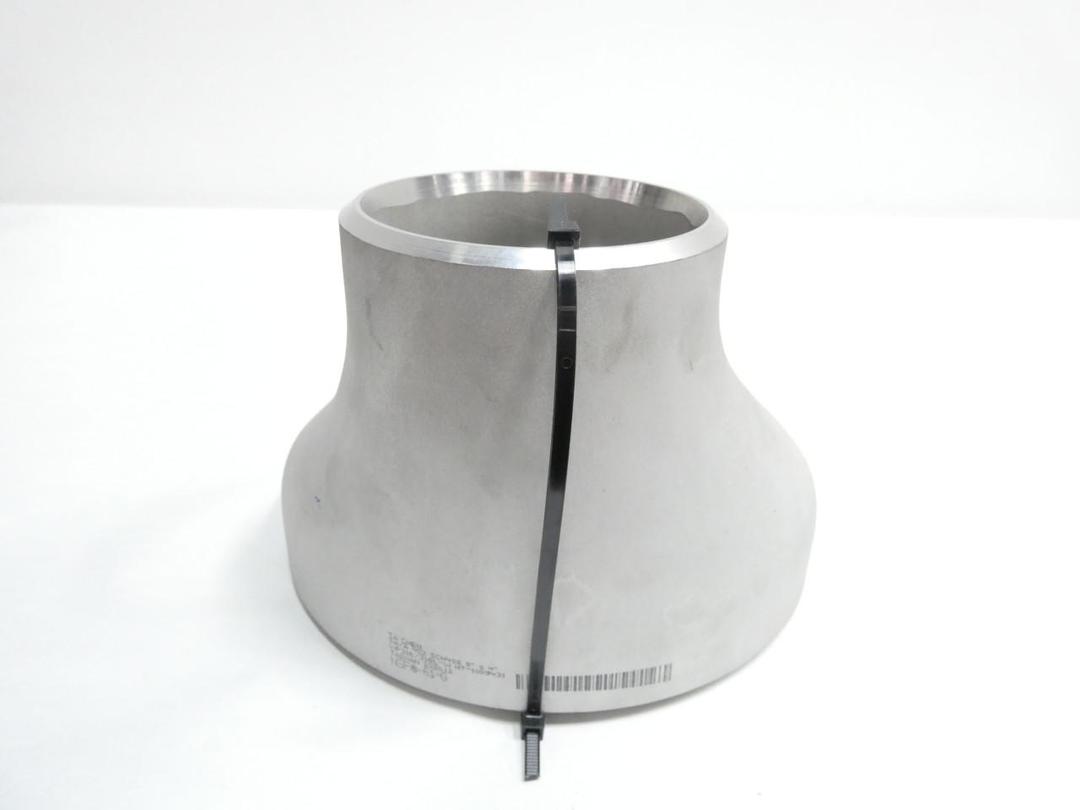 TA CHEN NSF-61-G SA/A 403 SCH40S STAINLESS ADAPTER 8IN X 4IN