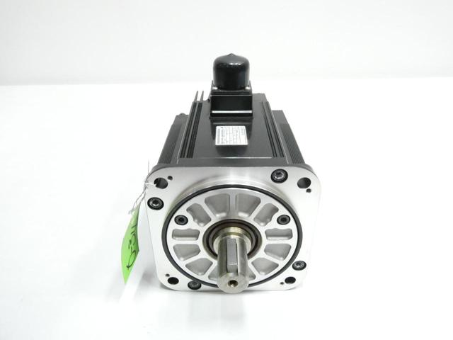 YASKAWA SGMRS-13A2A-YR12 SERVO MOTOR 1300W 1500RPM 8.34NM 200V-AC