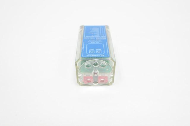 OPCON 8730A PHOTOELECTRIC LOGIC MODULE PLUG-IN RELAY