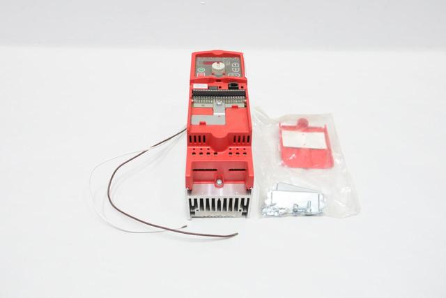 SEW EURODRIVE MC07A005-5A3-4-00 AC VFD DRIVE 380-500V-AC 0.55KW