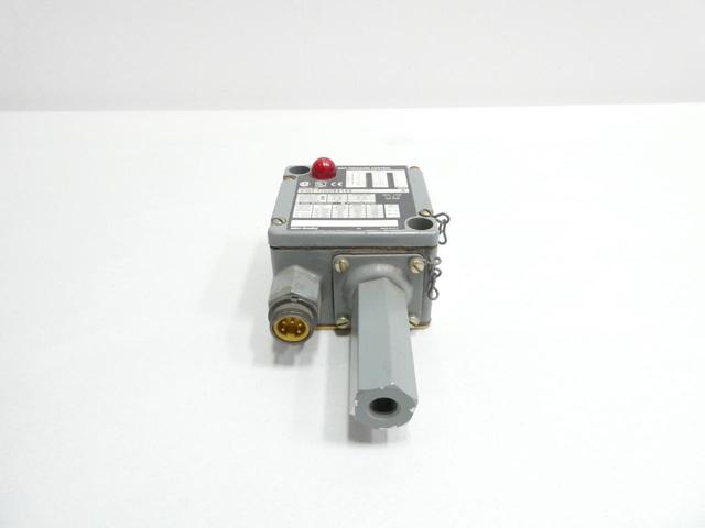 ALLEN BRADLEY 836T-T262JX81X9 PRESSURE SWITCH 0-250PSI 120-600V-AC