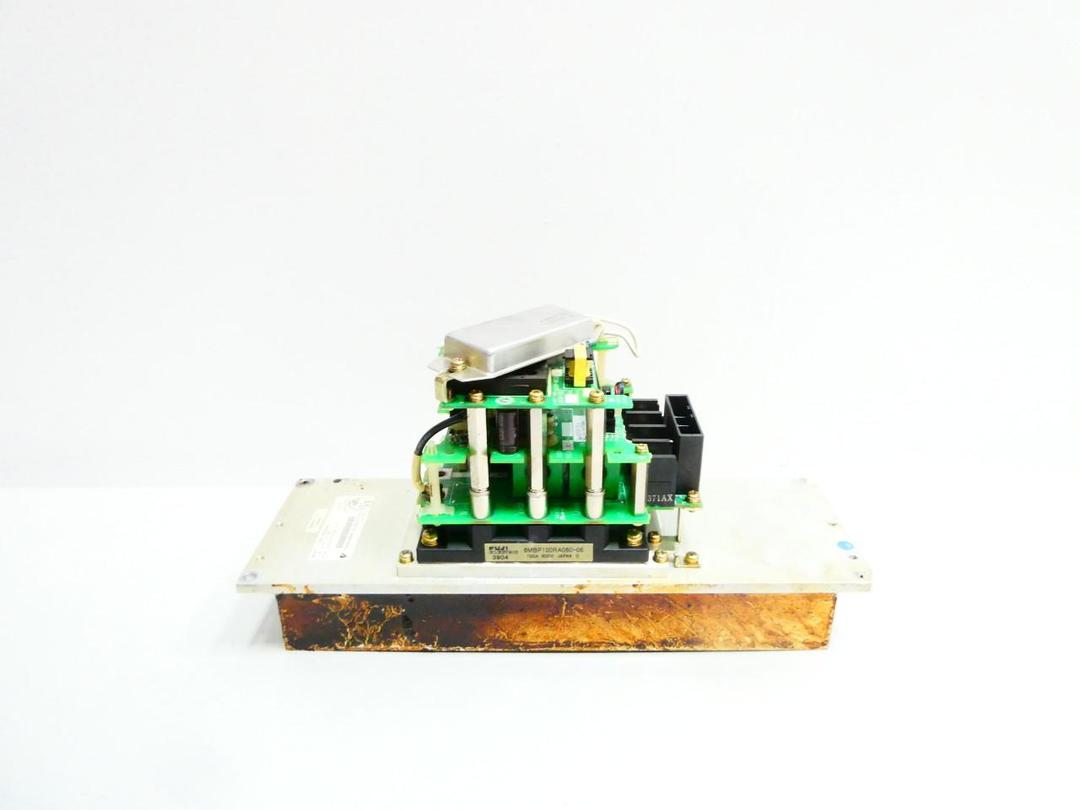 YASKAWA JUSP-WS30AB SERVO DRIVE