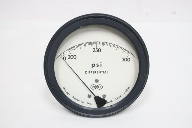 ORANGE RESEARCH 1301-E1006 DIFFERENTIAL PRESSURE GAUGE 6IN 0-300PSI 1/4IN NPT