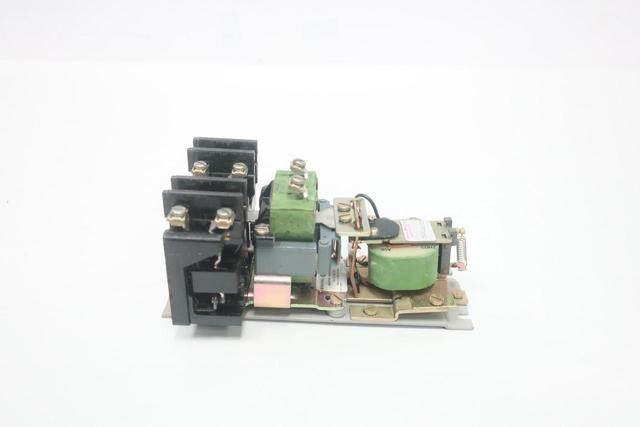 GENERAL ELECTRIC GE CR2810A15DE2 MACHINE TOOL RELAY 115V-AC