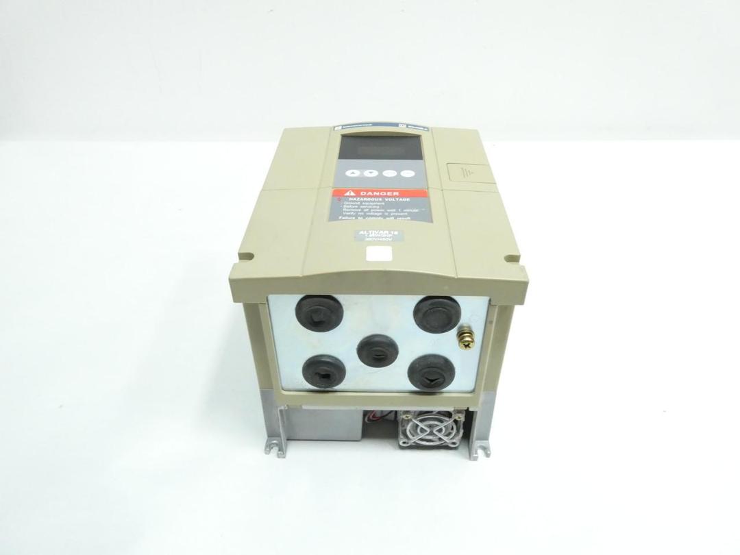 TELEMECANIQUE ATV18U29N4 ALTIVAR 18 VFD DRIVE 0.5-320HZ 380/460V-AC 2HP