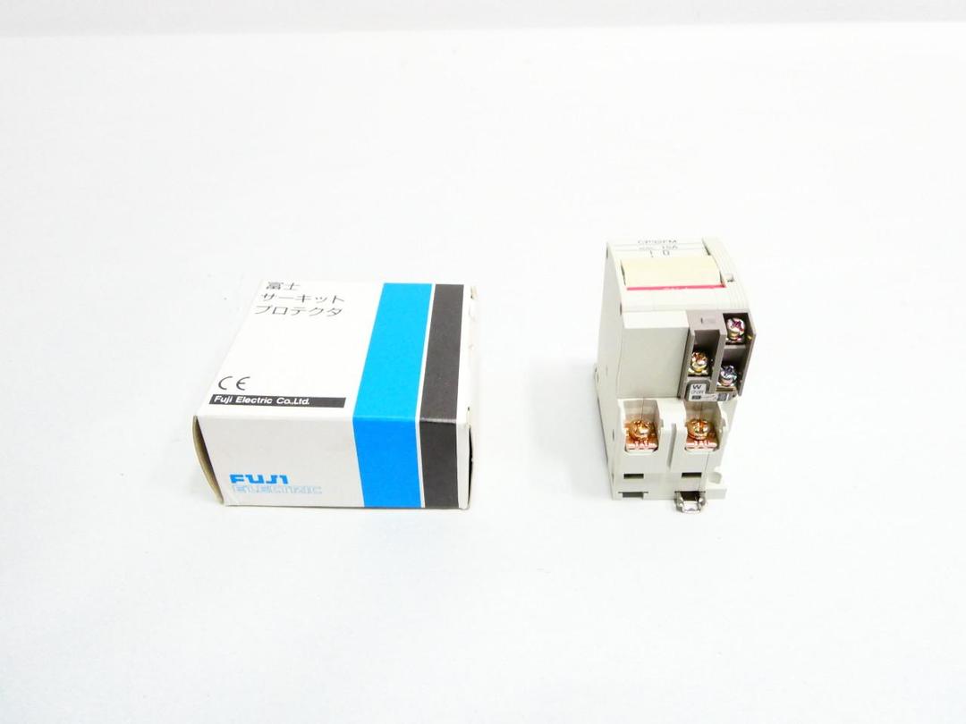 FUJI ELECTRIC CP32FM/15W CIRCUIT PROTECTOR 2P 15A AMP 240V-AC