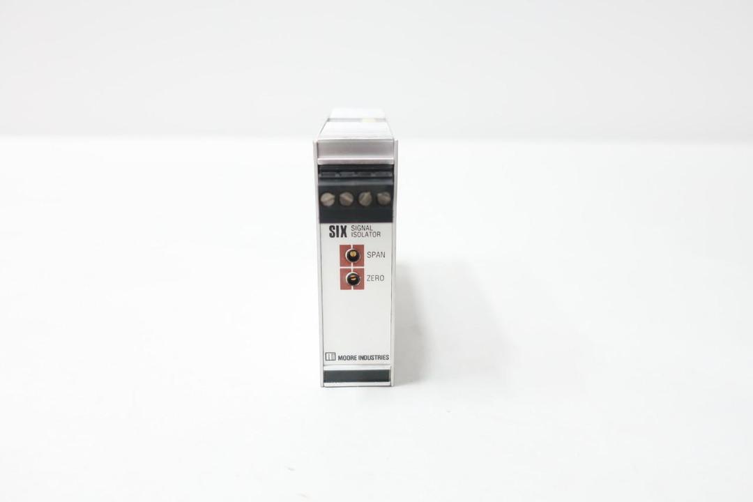 MOORE SIX/10-50MA/4-20MA/12-42DC SIGNAL ISOLATOR 12-42V-DC