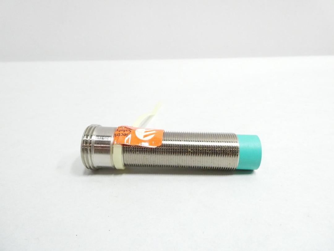 PEPPERL FUCHS NBN8-18GM80-WS-H77 30309 PROXIMITY SENSOR 20-250V-AC