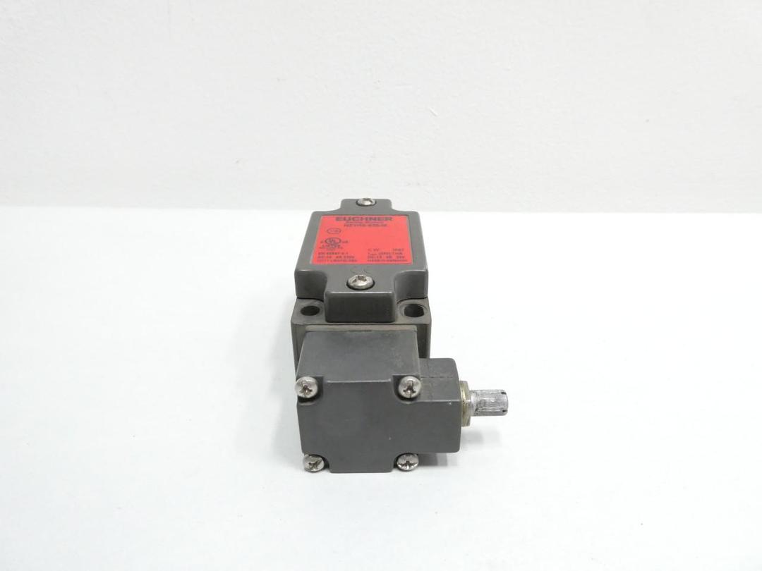 EUCHNER NZ1HS-538-M SAFETY SWITCH