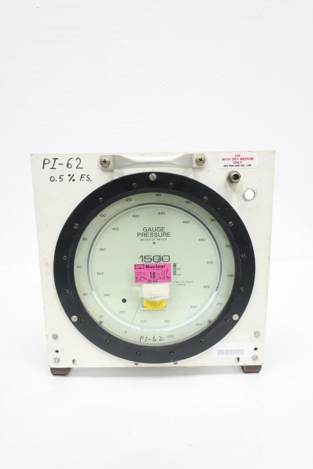 PENNWALT 62A-2A-0020C PRESSURE GAUGE 280-550IN-H2O
