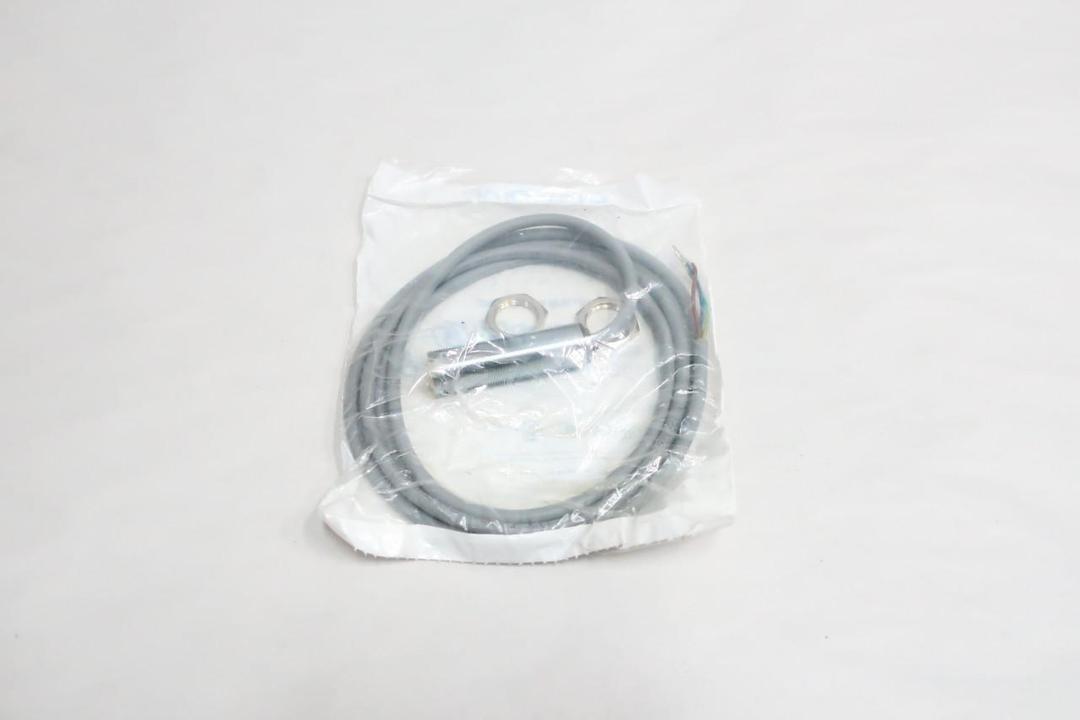 TURCK BI5-G18-AZ3X2 PROXIMITY SENSOR 20-250V-AC 10-300V-DC