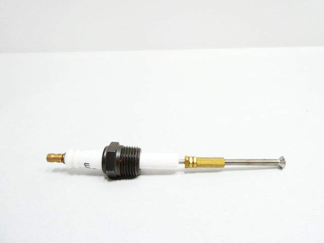AUBURN F-68 FEEDTHROUGH INSULATOR