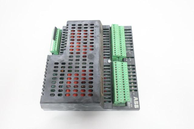 ABB 3HAB9669-1 DSQC 332 DIGITAL I/O RELAY MODULE