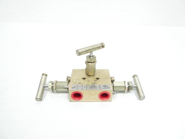 PGI M-500CCG THREE VALVE INSTRUMENT MANIFOLD 1500PSI
