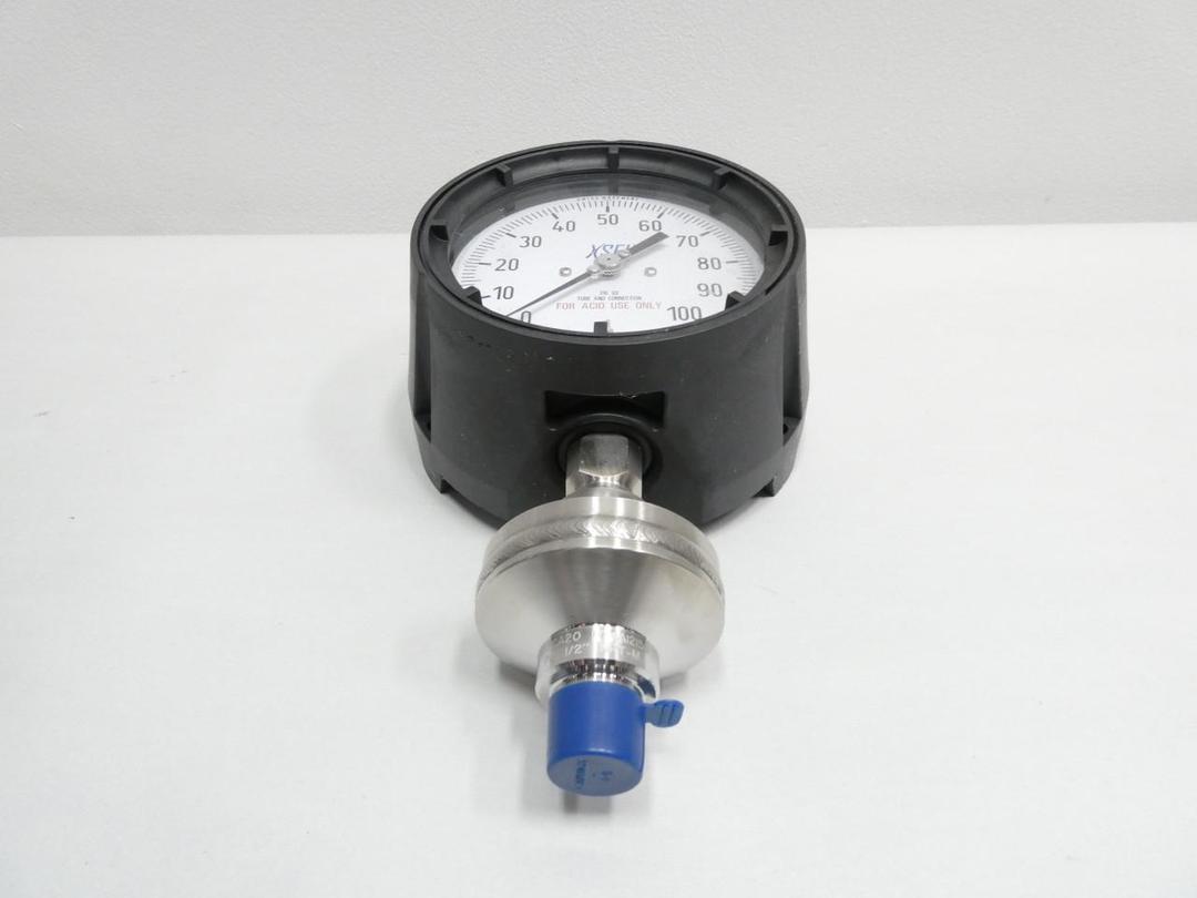 WIKA M932.D1 23X.34 PRESSURE GAUGE 4-1/2IN 0-100PSI 1/2IN NPT