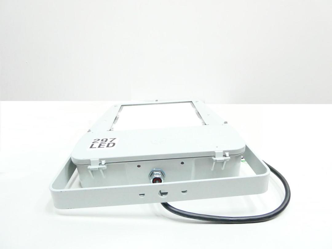 GE EFH101HEE77750AAT1GRAY EVOLVE LED LIGHT FIXTURE 297W 347-480V-AC