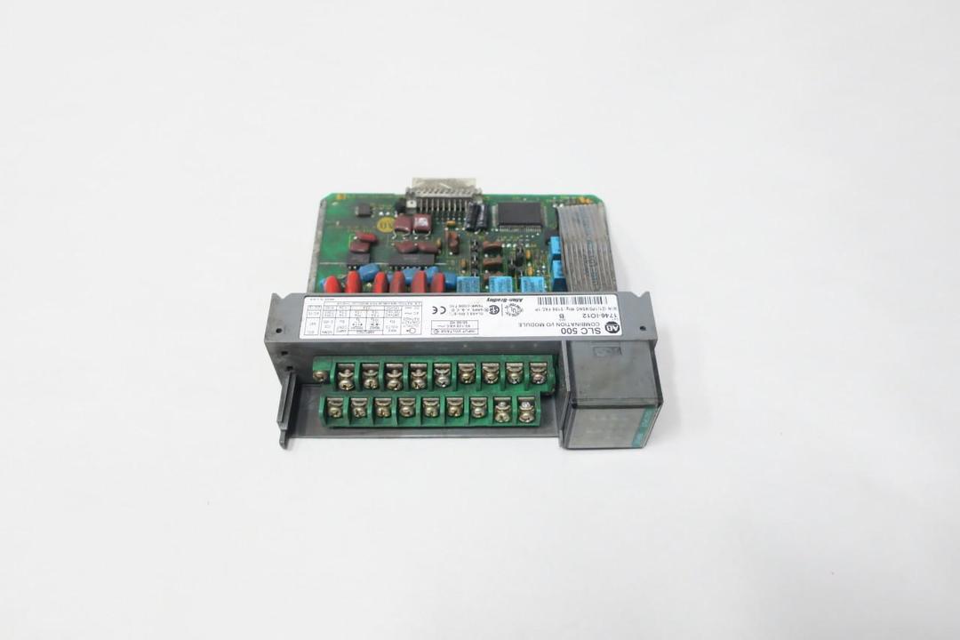 ALLEN BRADLEY 1746-IO12 COMBINATION I/O MODULE SER B