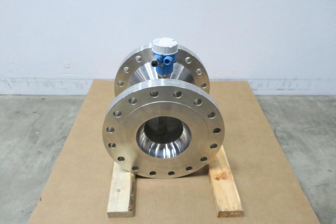 ENDRESS HAUSER 7R2BSR-C3ACJD1ABSK 7R2BSR-1186/139 PROWIRL R FLOW METER 6IN
