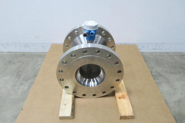 ENDRESS HAUSER 7R2BSR-C3ACJD1ABSK 7R2BSR-1186/139 PROWIRL R FLOW METER 6IN