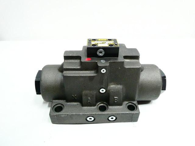 PARKER D10P8C2N12 HYDRAULIC SOLENOID VALVE 3000PSI